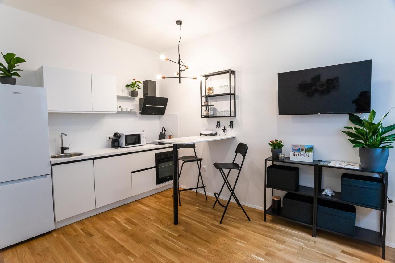 Loni'S Place Apartments Ljubljana Ngoại thất bức ảnh